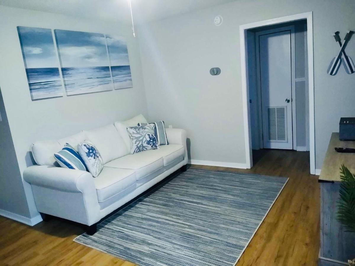 White Sand Getaway Steps From Beach 걸프포트 외부 사진