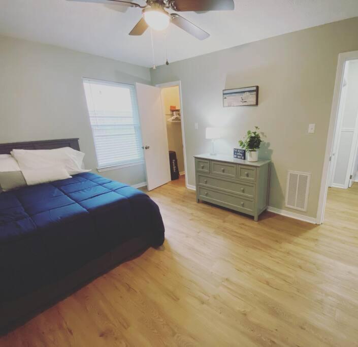 White Sand Getaway Steps From Beach 걸프포트 외부 사진
