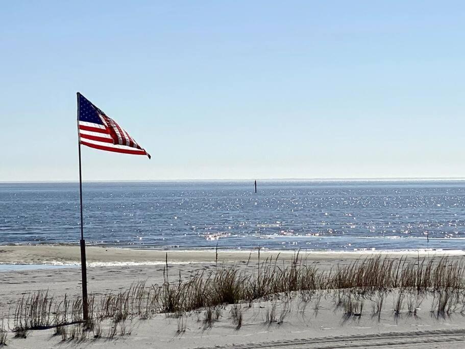 White Sand Getaway Steps From Beach 걸프포트 외부 사진